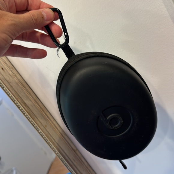 Beats by Dr Dre - extremely rare Union Jack British Flag version - awesome - Picture 9 of 12